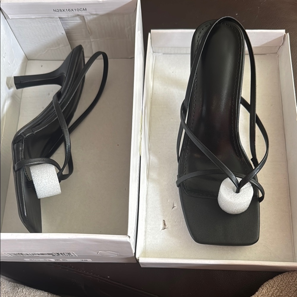 Elegant Black Strappy Women's Heels